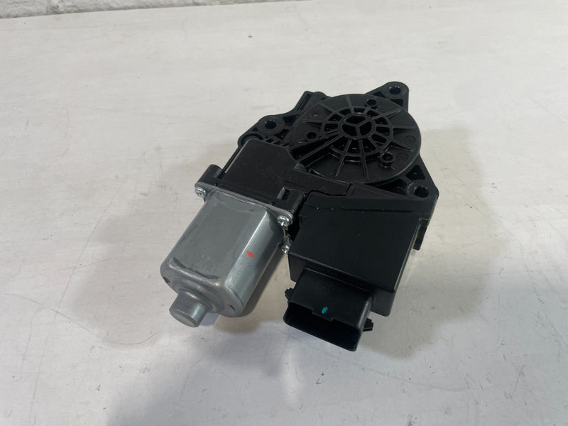 Load image into Gallery viewer, 2021-2023 HYUNDAI SANTA FE FRONT RIGHT SIDE DOOR POWER WINDOW MOTOR # 104425C
