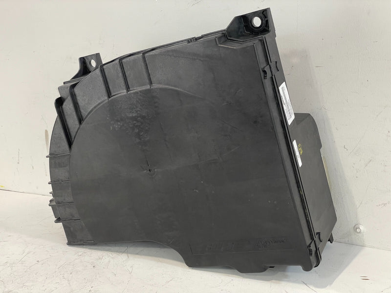 Load image into Gallery viewer, ⭐⭐OEM 19-23 INFINITI QX50 BOSE SUBWOOFER AUDIO SPEAKER BASS BOX 28170-5NZ2A⭐⭐
