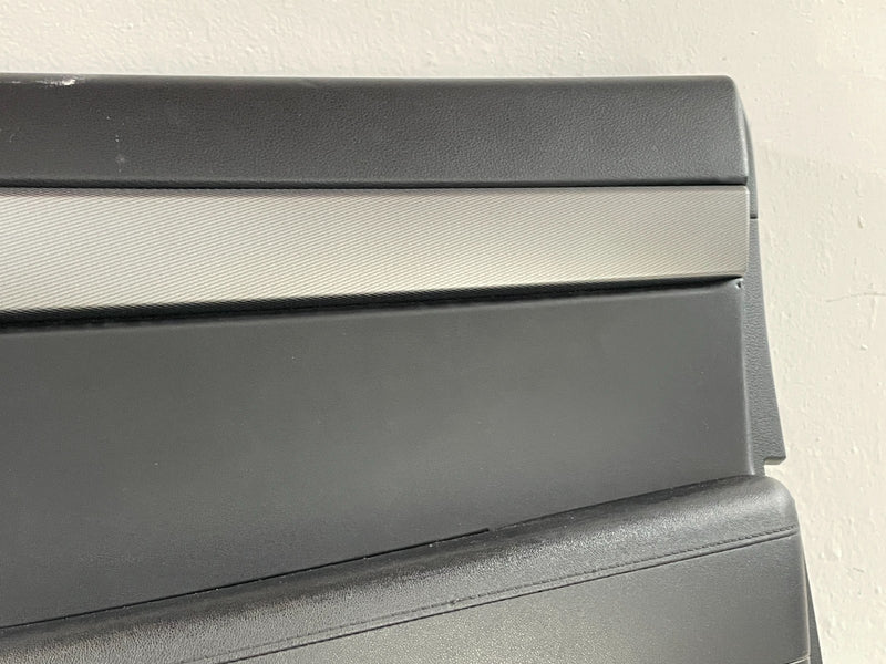 Load image into Gallery viewer, 2020 - 2022 HYUNDAI PALISADE FRONT RIGHT SIDE INTERIOR DOOR TRIM PANEL # 101371
