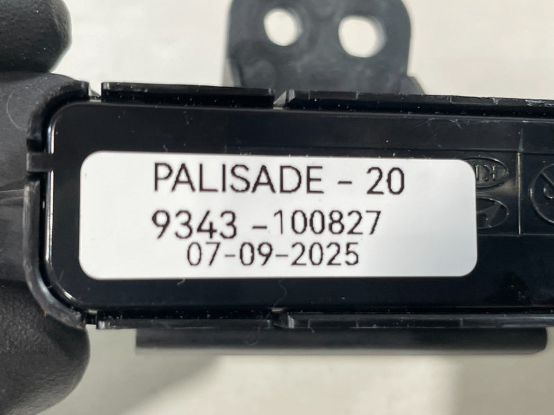 Load image into Gallery viewer, 20-22 HYUNDAI PALISADE DASH RHEOSTAT DIMMER &amp; TRUNK &amp; TRACTION SWITCH # 100827
