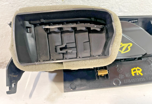 2020-2026 CADILLAC CT5 FRONT RIGHT DASHBOARD AIR VENT BEZEL MOLDING