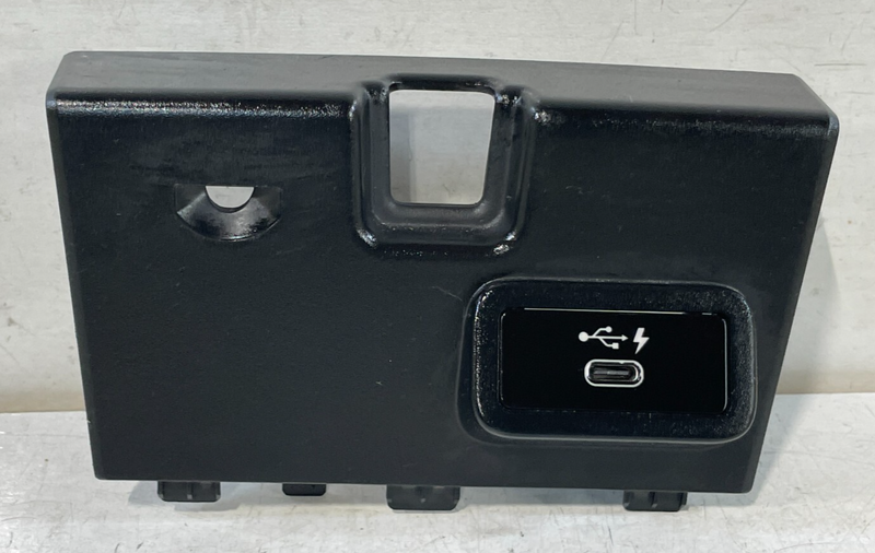 Load image into Gallery viewer, 19-24 BMW 330i 330e FRONT CENTER CONSOLE INSERT TRIM COVER PANEL C PORT # 98411
