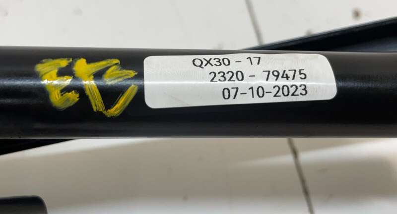 Load image into Gallery viewer, 2017 - 2019 INFINITI QX30 WINDSHIELD WIPER TRANSMISSION LINKAGE W/ MOTOR # 79475
