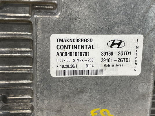 2019-2020 HYUNDAI SANTA FE ENGINE & LIFTGATE CONTROL MODULE W/ KEY FOB