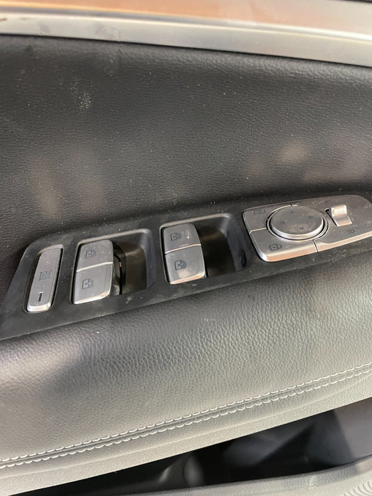 2022-2023 GENESIS G70 FRONT LEFT DRIVER SIDE DOOR TRIM PANEL BLACK