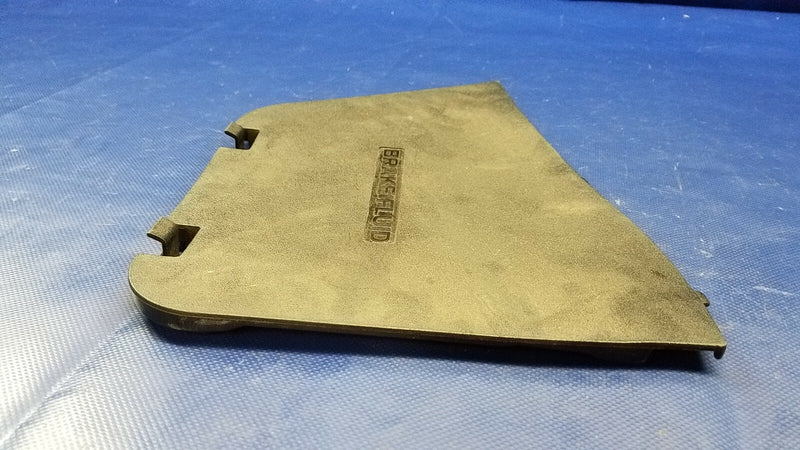 Load image into Gallery viewer, 2014-2024 INFINITI Q50, 17-22 Q60 LEFT DRIVER SIDE BRAKE FLUID COVER LID # 55817
