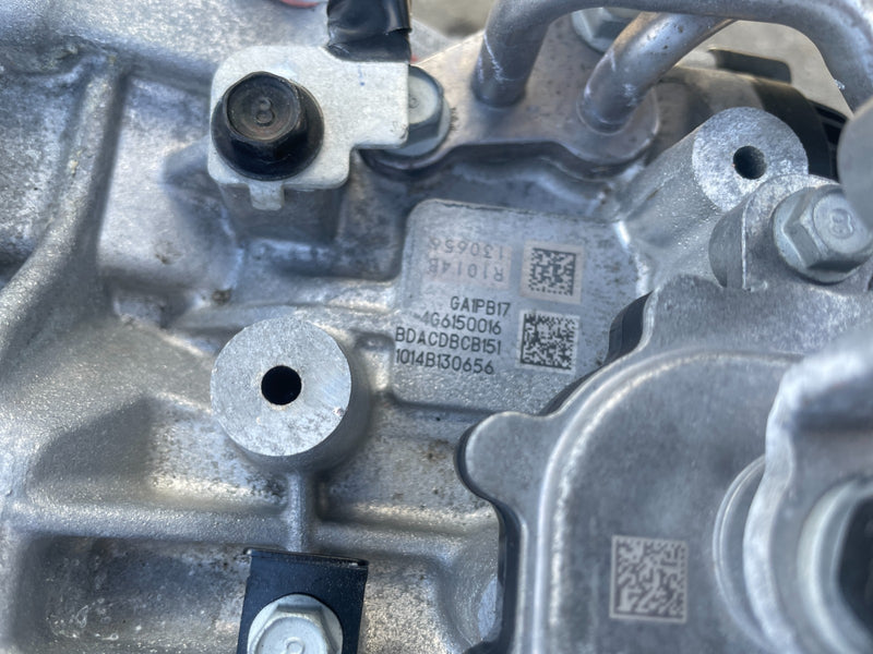Load image into Gallery viewer, KIA SPORTAGE FWD AUTOMATIC TRANSMISSION ASSEMBLY 34K MILES 2.5L 23-25 # 106616
