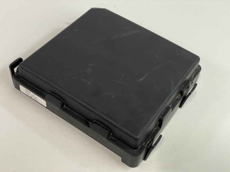 Load image into Gallery viewer, 19-20 INFINITI QX50 ENGINE FUSE RELAY BOX HOUSING LID COVER BRACKET 2.0L # 87417
