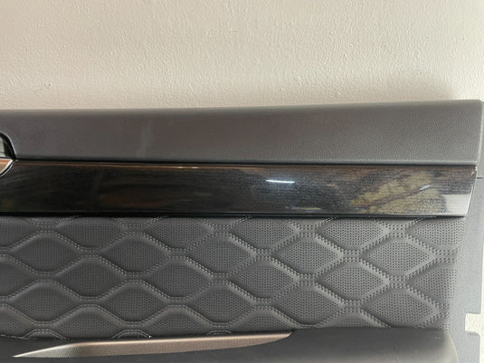 2020 - 2022 HYUNDAI PALISADE FRONT RIGHT SIDE INTERIOR DOOR TRIM PANEL