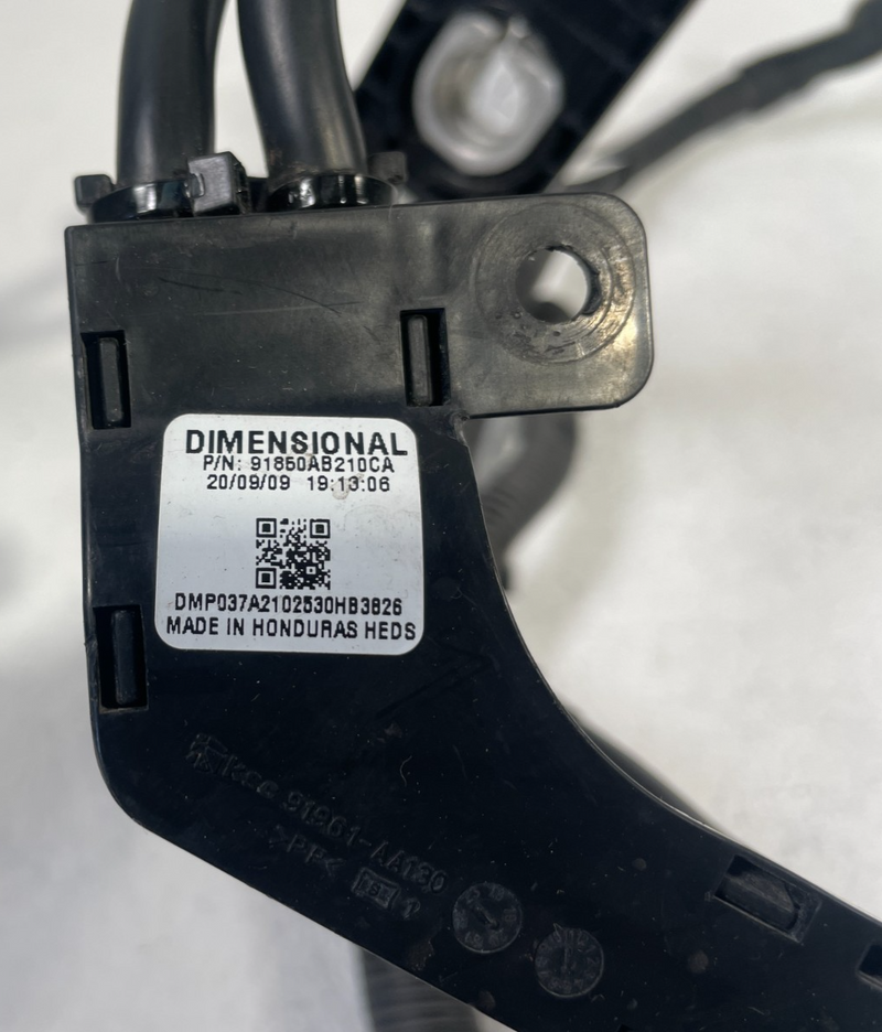 Load image into Gallery viewer, 2021 - 2023 HYUNDAI ELANTRA POSITIVE BATTERY CABLE WIRE WIRING HARNESS # 105387
