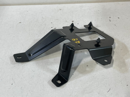 20-22 HYUNDAI PALISADE REAR LEFT DRIVER BLIND SPOT RADAR SENSOR BRACKET