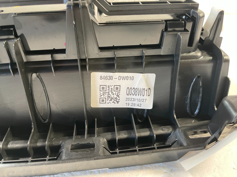 Load image into Gallery viewer, 2023- 2025 KIA SPORTAGE WIRELESS CHARGING PAD ASSEMBLY 95560-P1000 2.5L # 106601
