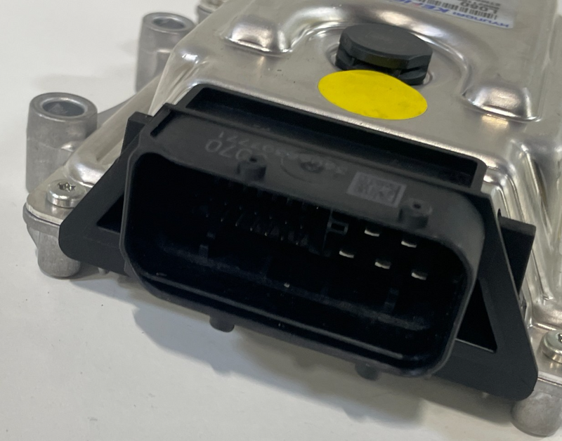 Load image into Gallery viewer, 2021 - 2023 HYUNDAI SANTA FE TRANSMISSION SHIFT SBW CONTROL MODULE UNIT # 101427
