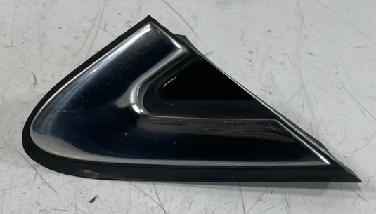2019-2023 HYUNDAI SANTA FE FRONT RIGHT SIDE FENDER UPPER CORNER MOLDING