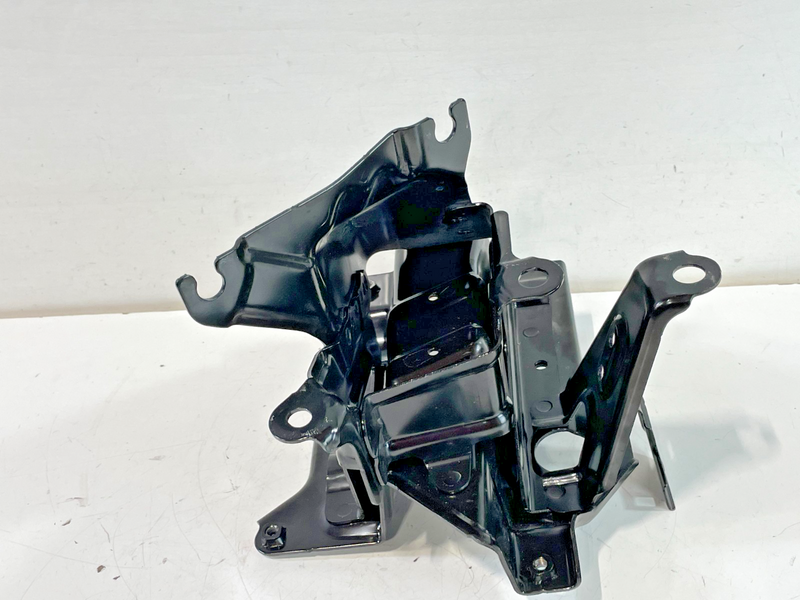 Load image into Gallery viewer, 23-25 HONDA CR-V HYBRID BATTERY TRAY LOWER HOLDER MOUNT SUPPORT BRACKET # 102663
