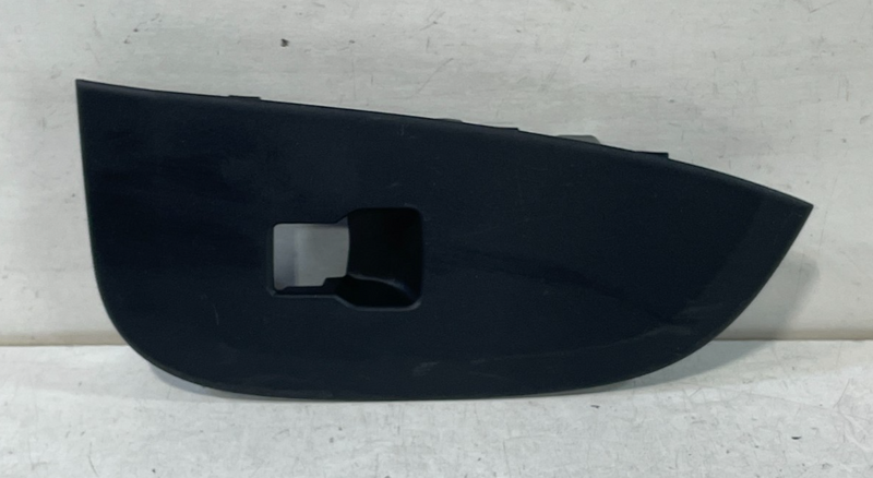 Load image into Gallery viewer, 2023 - 2025 HONDA HR-V REAR LEFT DRIVER SIDE DOOR WINDOW SWITCH BEZEL # 100668
