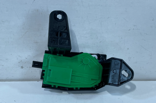 2020-2022 HYUNDAI PALISADE FUEL GAS TANK DOOR LATCH LOCK ACTUATOR MODULE