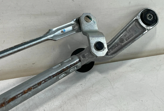 22-25 HONDA CIVIC FRONT WINDSHIELD WIPER TRANSMISSION LINKAGE W/ MOTOR