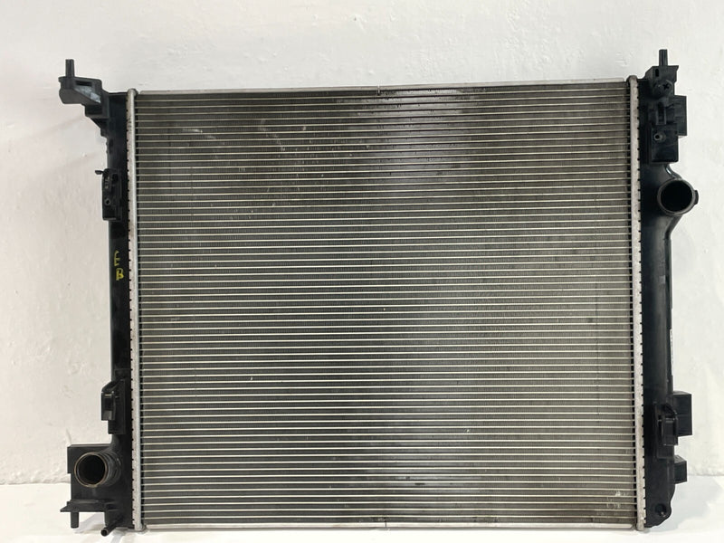 Load image into Gallery viewer, 2017 - 2022 NISSAN ROGUE SPORT RADIATOR ASSEMBLY AUTO TRANSMISSION 2.0L # 91642
