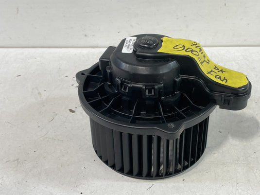 2020-2022 HYUNDAI PALISADE FRONT DASH AC A/C HEATER BLOWER W/ FAN MOTOR