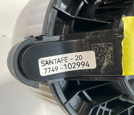 19-20 HYUNDAI SANTA FE FRONT AC AIR CONDITIONER HEATER BLOWER FAN MOTOR
