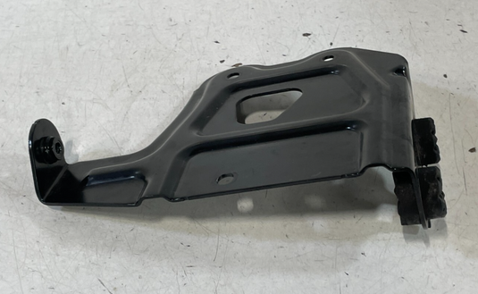19-24 BMW 330i 330e AC A/C AIR CONDITIONING CONDENSER LEFT MOUNT BRACKET