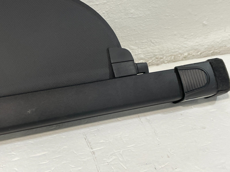 Load image into Gallery viewer, 21-23 HYUNDAI SANTA FE REAR TRUNK CARGO SCREEN RETRACTABLE COVER 2.5L # 101987
