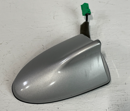 17-19 INFINITI QX30 EXTERIOR UPPER ROOF SHARK FIN ANTENNA SILVER (KY0)