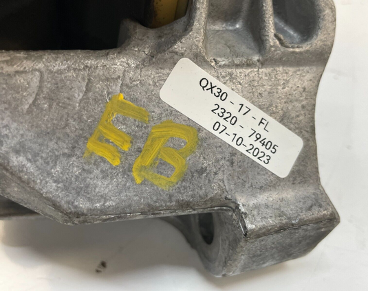 2017 - 2019 INFINITI QX30 LEFT SIDE ENGINE MOTOR MOUNT SUPPORT BRACKET