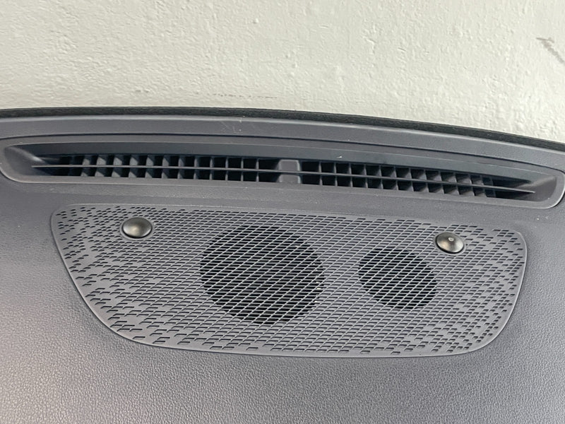 Load image into Gallery viewer, 2020 - 2022 HYUNDAI PALISADE INSTRUMENT PANEL PAD DASHBOARD ASSEMBLY # 103638
