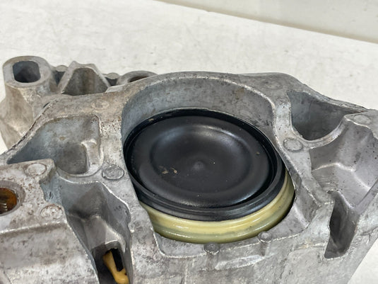 2017 - 2019 INFINITI QX30 LEFT SIDE ENGINE MOTOR MOUNT BRACKET INSULATOR