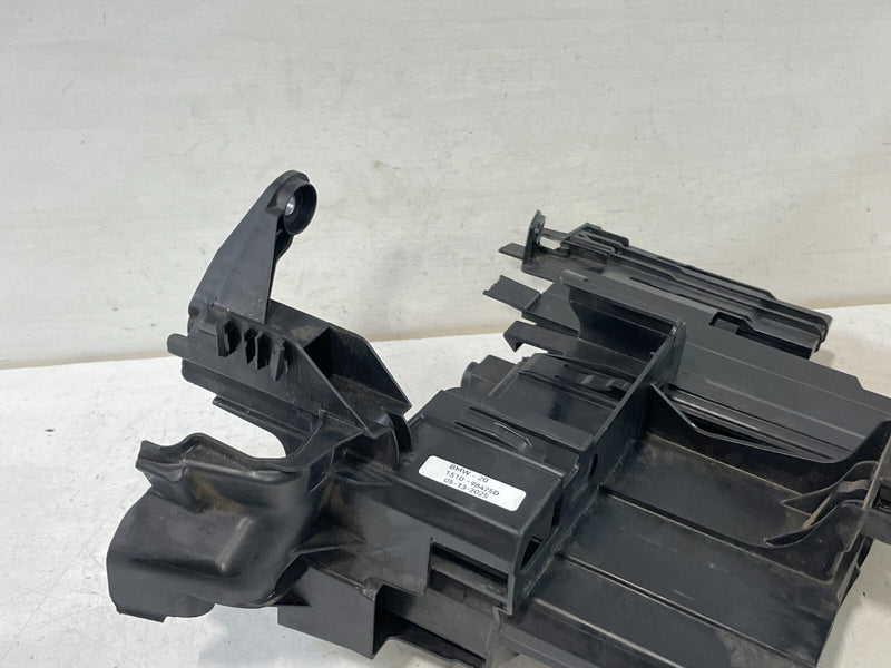 Load image into Gallery viewer, 19-20 BMW 330i 330i xDrive INTEGRATED POWER SUPPLY MODULE HOLDER BRACKET #98425D
