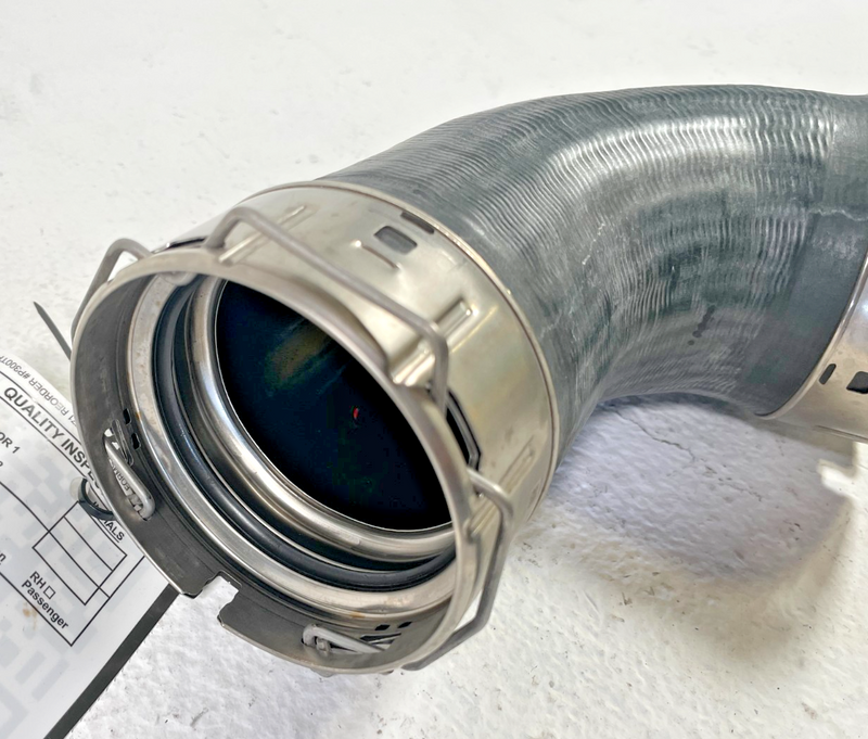 Load image into Gallery viewer, 20-25 BMW G82 M4 M3 M2 X4 X3 CHARGE AIR INDUCTION HOSE PIPE LINE 3.0L # 105646
