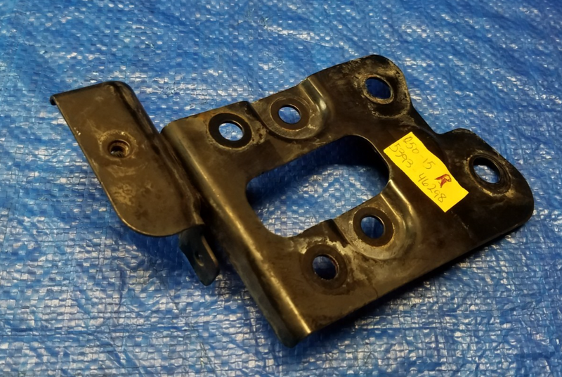 Load image into Gallery viewer, 14-24 INFINITI Q50 Q60 RIGHT PASSENGER SIDE HOOD LATCH LOCK MOUNT BRACKET #46298
