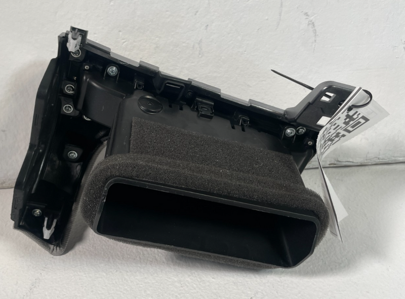 Load image into Gallery viewer, 2025 HYUNDAI TUCSON FRONT LEFT UPPER DASHBOARD AC AIR VENT GRILLE TRIM # 105922
