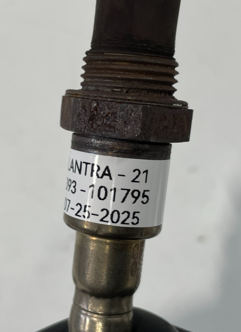 Load image into Gallery viewer, 2021-2025 HYUNDAI ELANTRA ENGINE EXHAUST LAMBDA OXYGEN O2 SENSOR 2.0L # 101795
