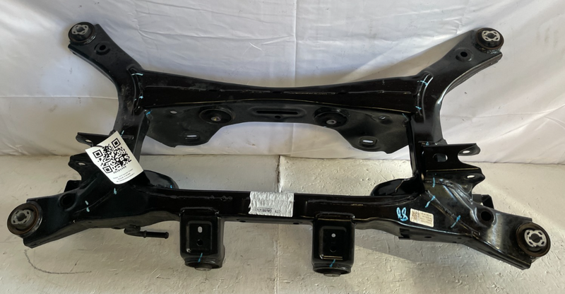 Load image into Gallery viewer, 2022-2025 HYUNDAI TUCSON REAR SUSPENSION SUBFRAME CROSSMEMBER CRADLE 2.5L 105988

