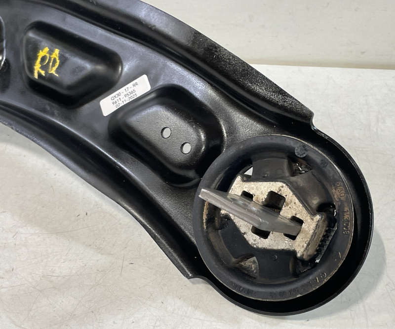 Load image into Gallery viewer, 2017 - 2019 INFINITI QX30 FWD REAR RIGHT SIDE TRAILING UPPER CONTROL ARM # 95365
