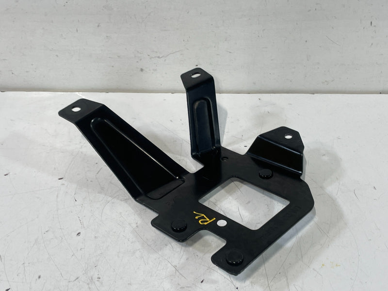 Load image into Gallery viewer, 20-22 HYUNDAI PALISADE REAR LEFT DRIVER BLIND SPOT RADAR SENSOR BRACKET # 103560
