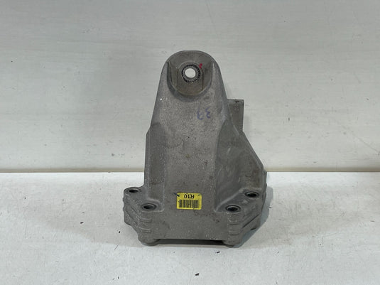 2019-2023 GENESIS G70 FRONT RIGHT SIDE ENGINE MOUNT SUPPORT BRACKET 2.0L