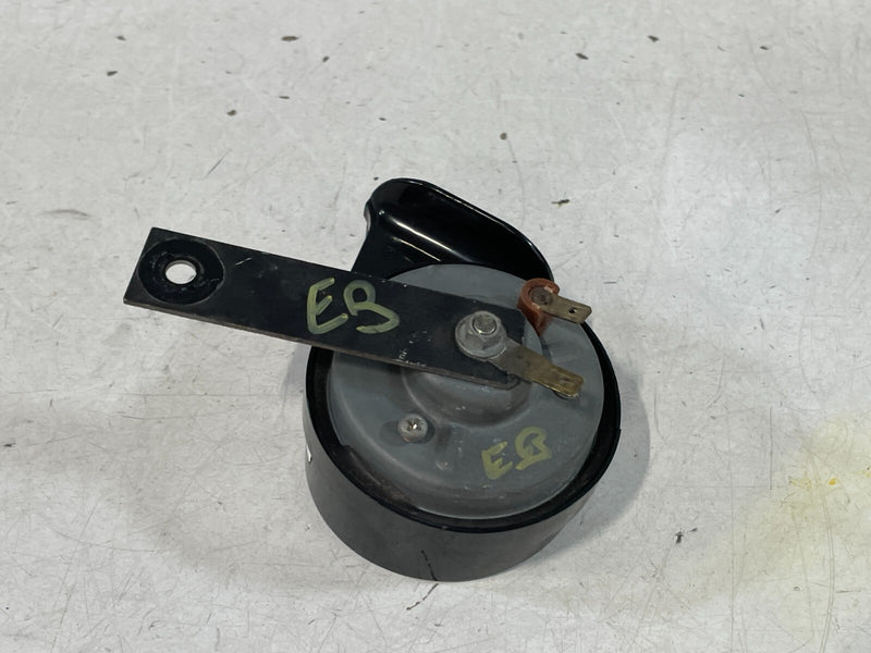 Load image into Gallery viewer, 2009 - 2013 INFINITI FX35 FX37 FX50 HIGH PITCH TONE HORN SIGNAL ALARM # 97217
