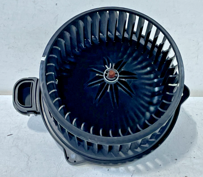 Load image into Gallery viewer, 2020-2022 HYUNDAI PALISADE FRONT DASH AC A/C HEATER BLOWER W/ FAN MOTOR # 102199
