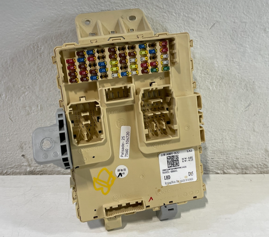 2020 - 2022 HYUNDAI PALISADE FUSE RELAY CABIN JUNCTION BOX 91951-S8661