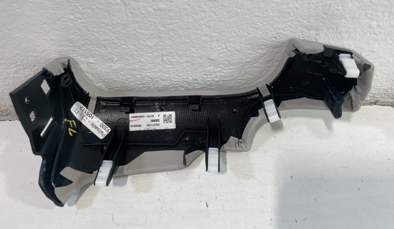 Load image into Gallery viewer, 2023 HYUNDAI PALISADE FRONT LEFT SIDE OUTER AC AIR VENT TRIM COVER PANEL #105112
