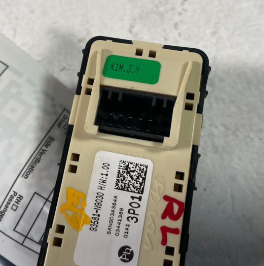 2025 HYUNDAI TUCSON REAR LEFT DRIVER SIDE WINDOW CONTROL SWITCH