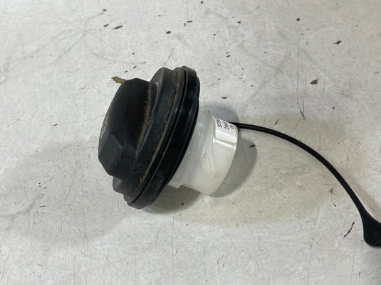 KIA SPECTRA SORENTO SPORTAGE SOUL STINGER REAR FUEL GAS TANK FILLER CAP