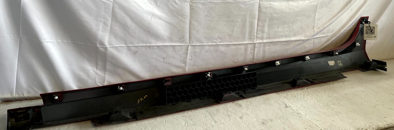 Load image into Gallery viewer, 2023-25 ACURA INTEGRA FRONT RIGHT SIDE SKIRT ROCKER PANEL MOLDING 1.5L # 106728
