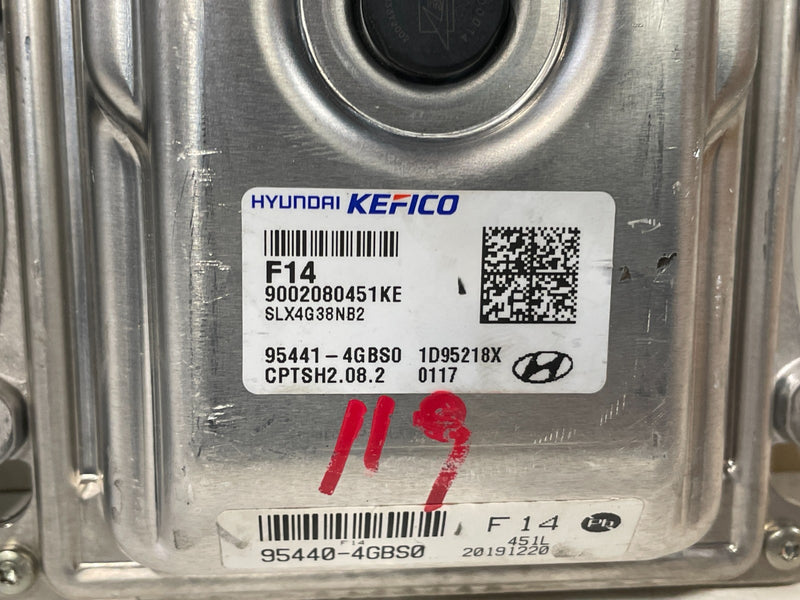 Load image into Gallery viewer, 2020 HYUNDAI PALISADE ENGINE &amp; BODY CONTROL MODULE ECM BCM W/ KEY FOB #100843
