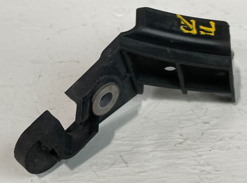 Load image into Gallery viewer, 2017-2019 INFINITI QX30 AWD FRONT RIGHT ABS WHEEL SPEED SENSOR BRACKET # 88098

