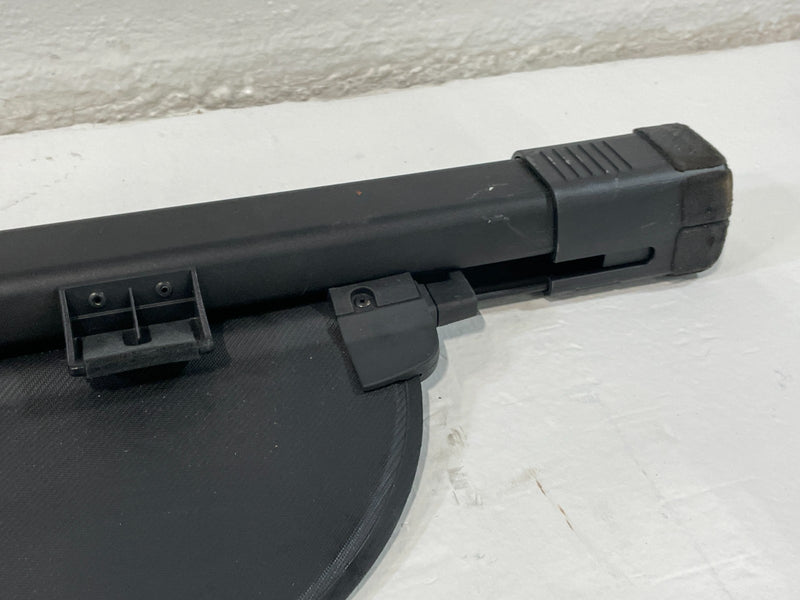 Load image into Gallery viewer, 21-23 HYUNDAI SANTA FE REAR TRUNK CARGO SCREEN RETRACTABLE COVER 2.5L # 101987
